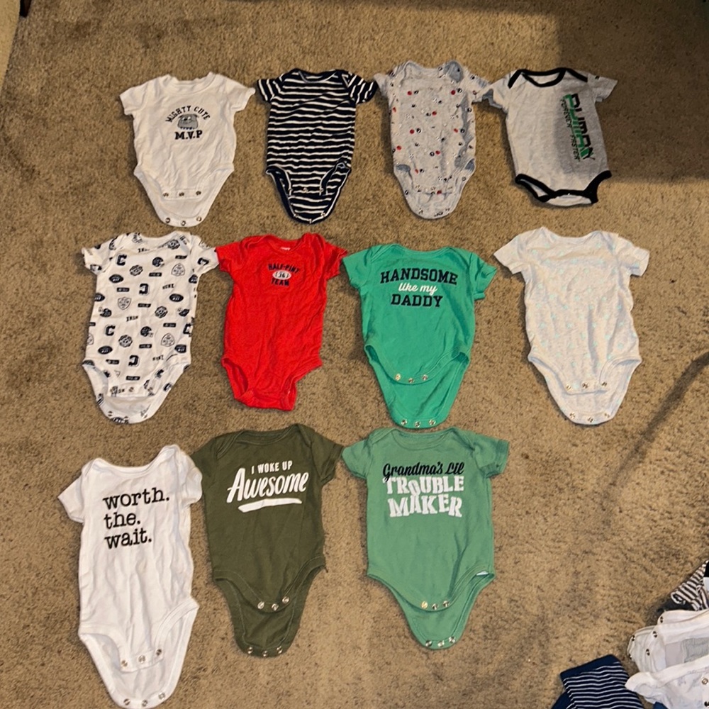 0 to 3 month onesies.